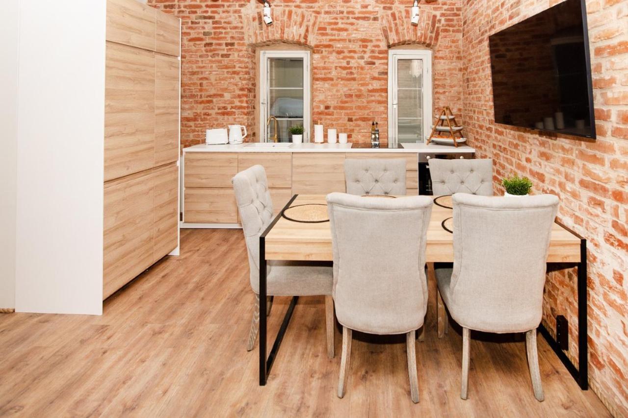 Old Town Luxury Apartment With Sauna Тарту Екстер'єр фото