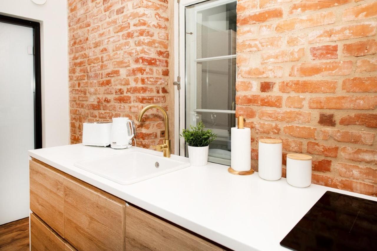 Old Town Luxury Apartment With Sauna Тарту Екстер'єр фото
