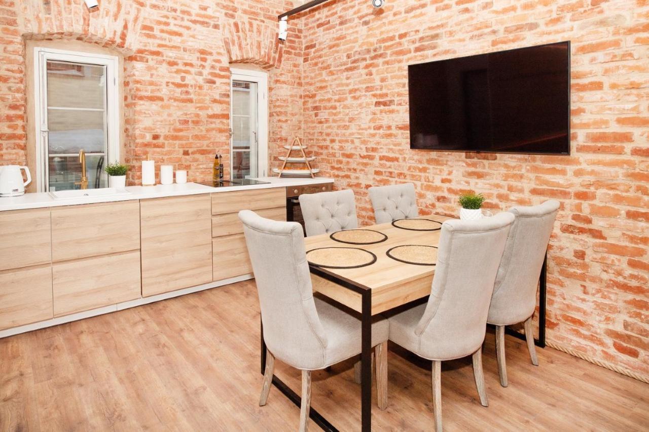 Old Town Luxury Apartment With Sauna Тарту Екстер'єр фото